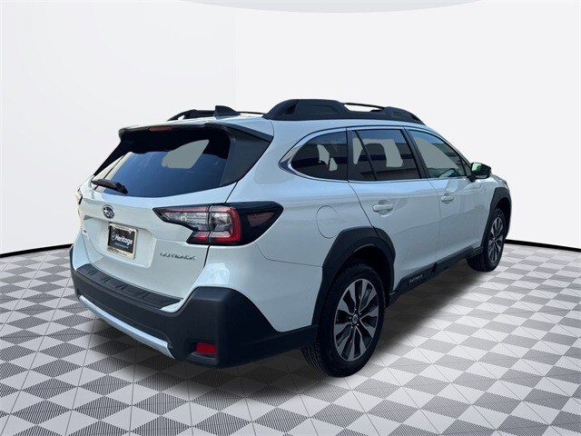 2025 Subaru Outback Limited photo 4
