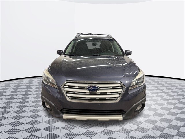 2017 Subaru Outback 2.5i Limited photo 2