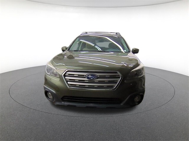 2017 Subaru Outback 2.5i Premium photo 2