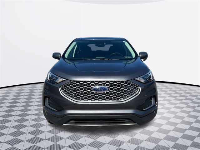 2024 Ford Edge SEL photo 2