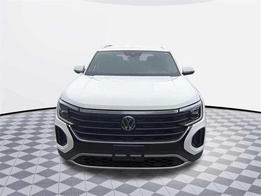 Used 2024 Volkswagen Atlas Cross Sport 2.0T SE w/Technology Sport Utility