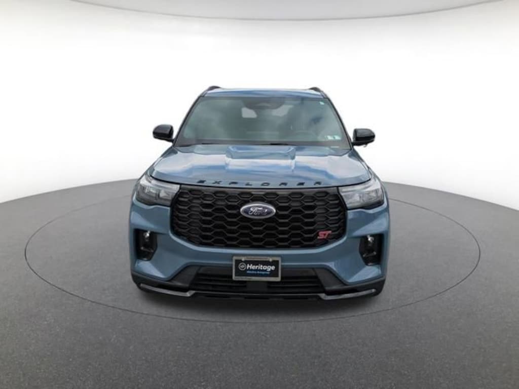 Used 2025 Ford Explorer ST Sport Utility