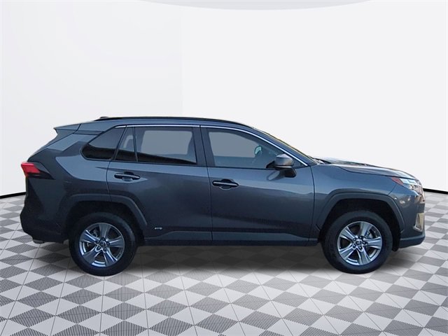 2024 Toyota RAV4 Hybrid LE photo 4