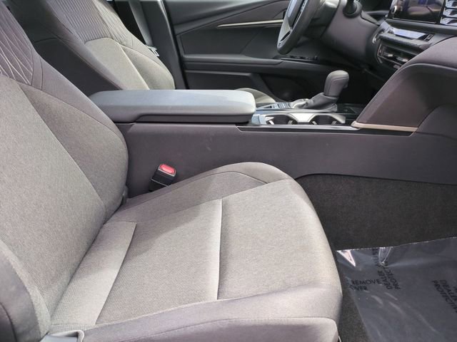 2025 Toyota Camry LE - Photo 19