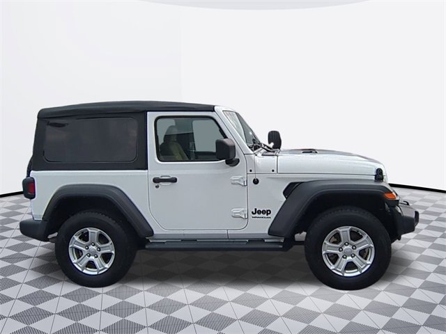 2022 Jeep Wrangler Sport S photo 4