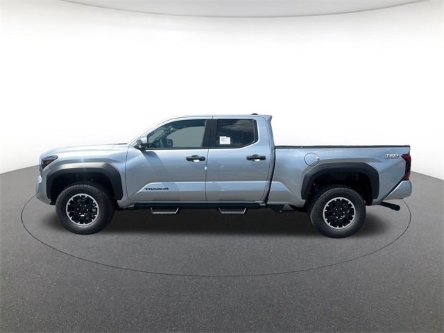 2025 Toyota Tacoma TRD Off-Road photo 2