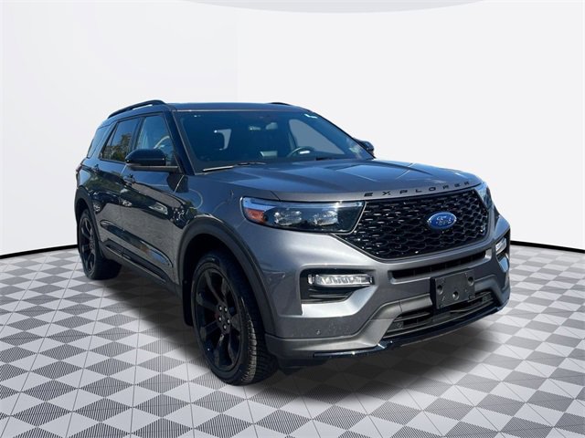 2023 Ford Explorer ST photo 2