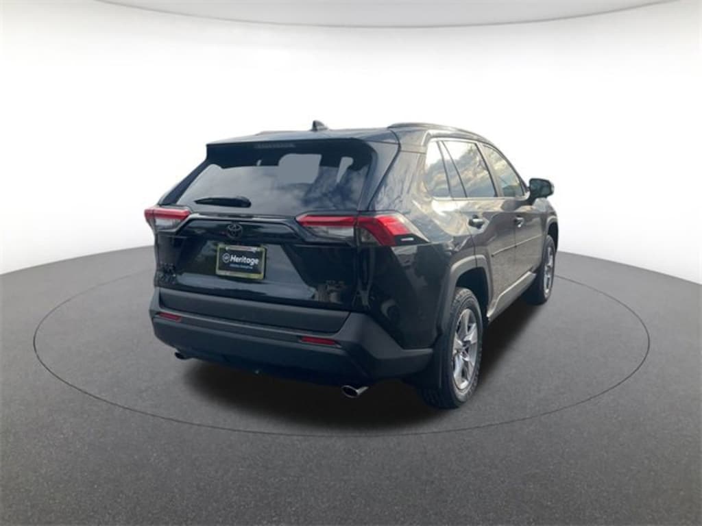 New 2025 Toyota RAV4 XLE SUV
