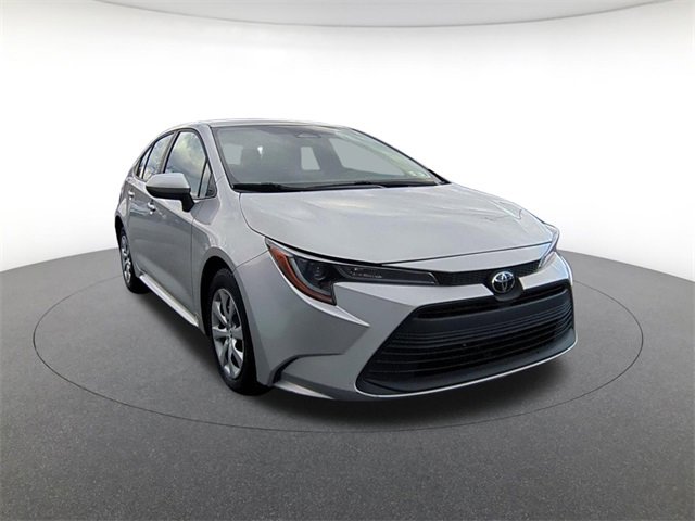2024 Toyota Corolla LE photo 3