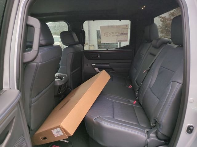 2026 Toyota Tundra Platinum - Photo 9
