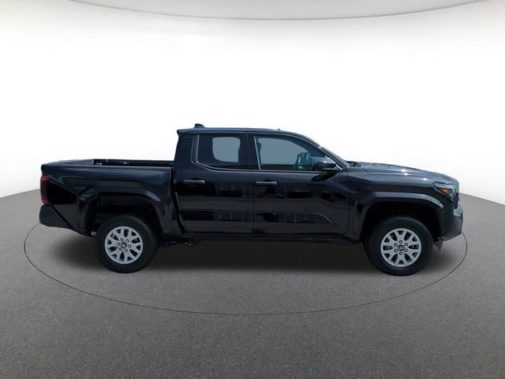 Used 2025 Toyota Tacoma SR Truck