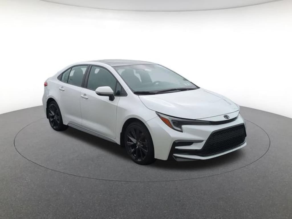 Used 2023 Toyota Corolla SE Sedan