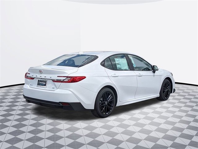 2025 Toyota Camry SE photo 4