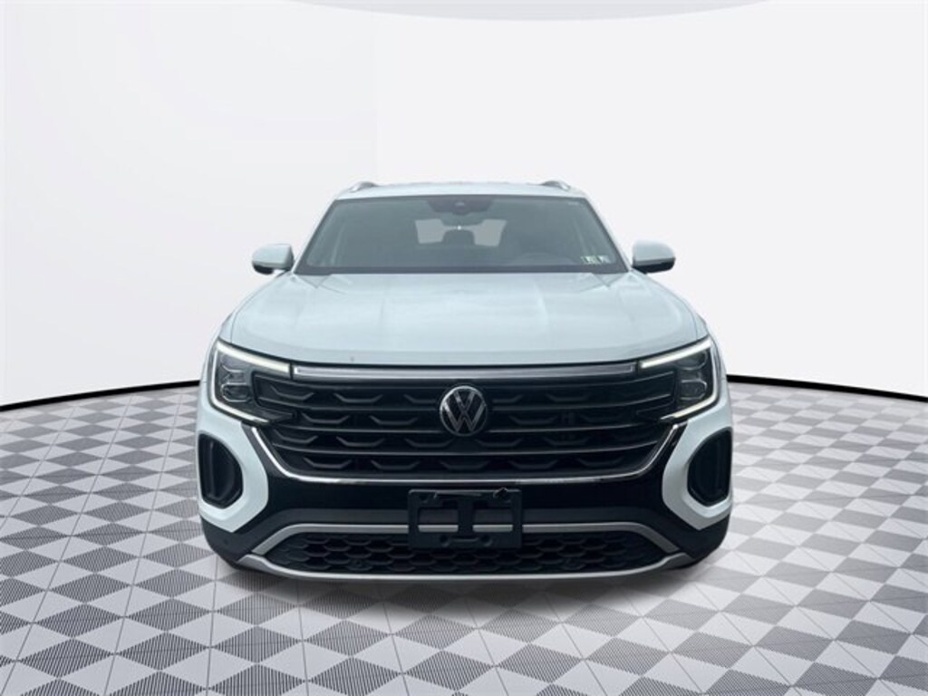 Used 2024 Volkswagen Atlas Cross Sport 2.0T SE w/Technology Sport Utility