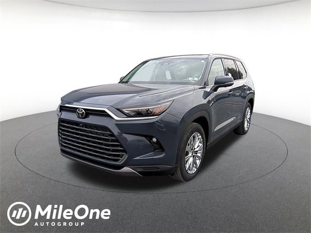 2026 Toyota Grand Highlander Platinum's photo