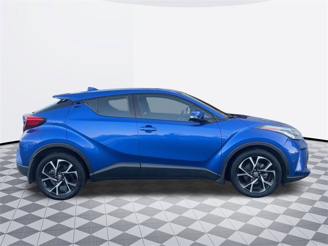 2021 Toyota C-HR XLE photo 4