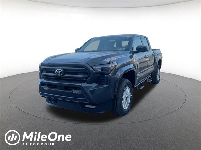 2025 Toyota Tacoma SR5's photo