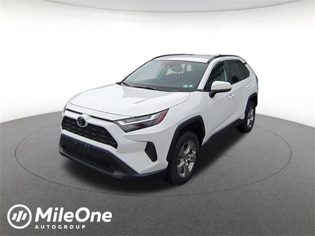 Used 2024 Toyota RAV4 XLE Sport Utility