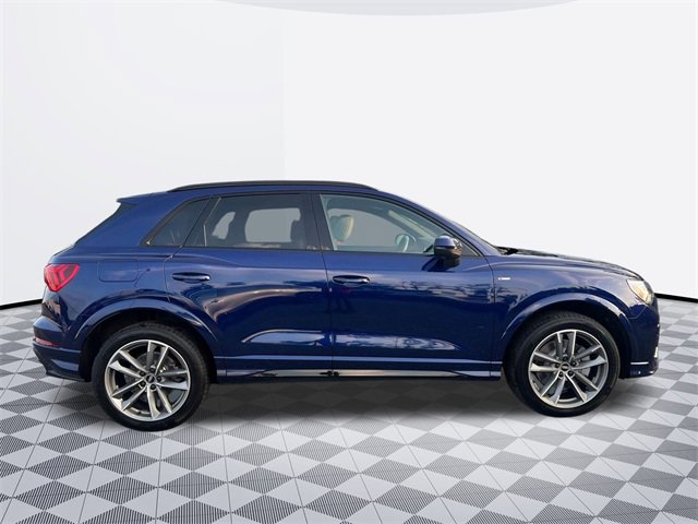 2022 Audi Q3 S line Premium Plus photo 4
