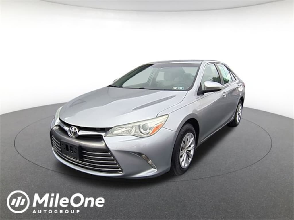 Used 2015 Toyota Camry LE Sedan