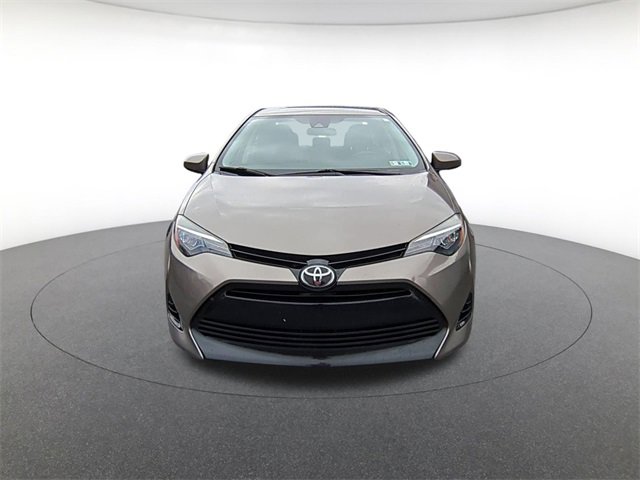 2018 Toyota Corolla LE photo 2