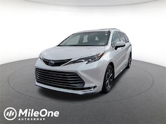 2025 Toyota Sienna Platinum Van Passenger Van