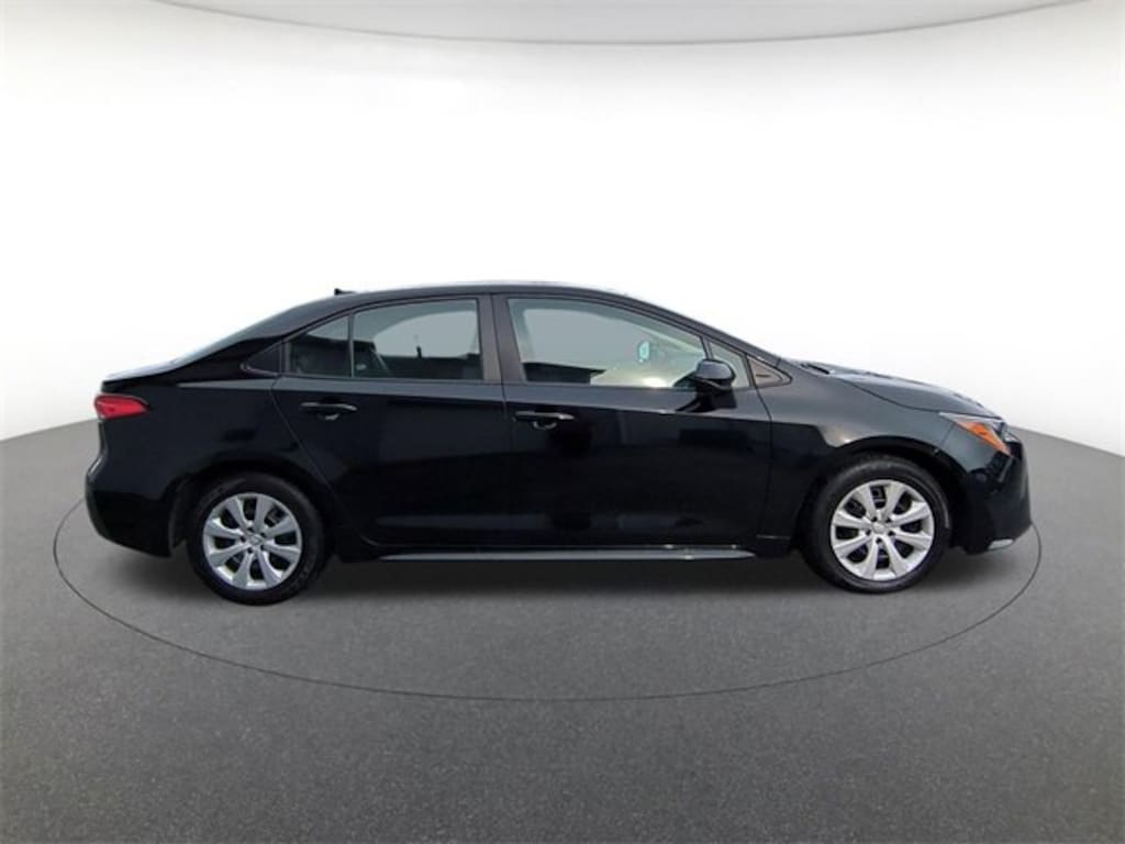 Used 2024 Toyota Corolla LE Sedan