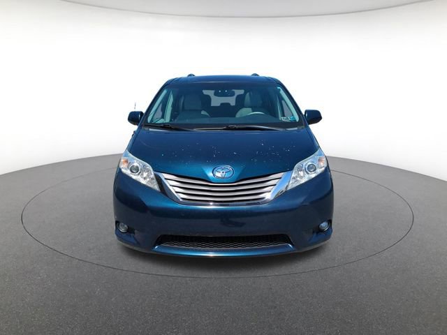Used 2011 Toyota Sienna XLE with VIN 5TDDK3DC1BS029119 for sale in Harrisburg, PA