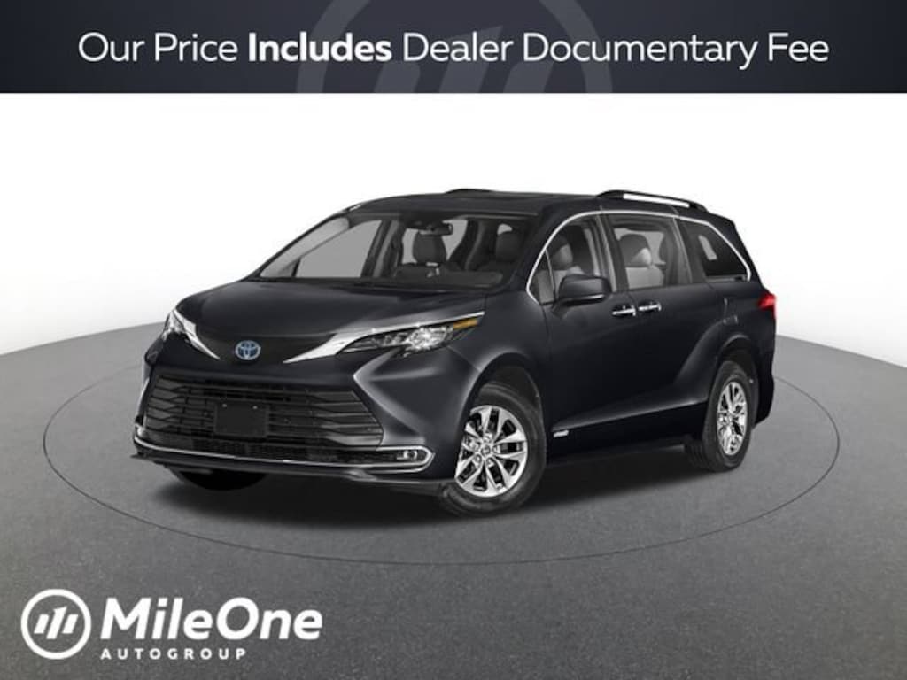 Used 2024 Toyota Sienna XLE Passenger Van
