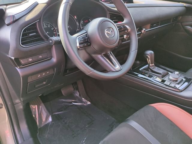 2025 Mazda CX-30 Carbon Turbo - Photo 11