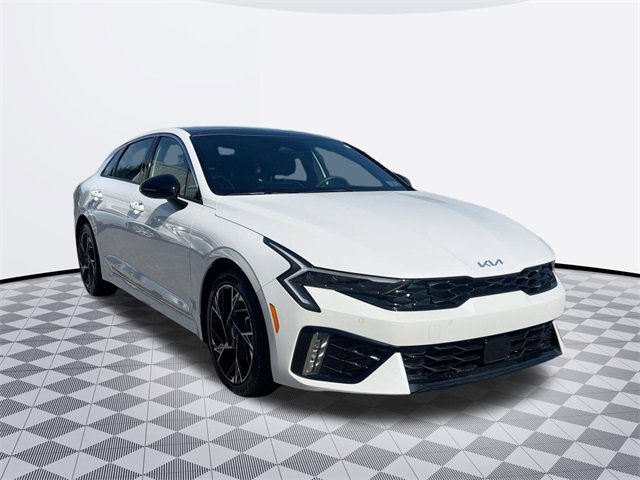 2025 Kia K5 GT-Line photo 3