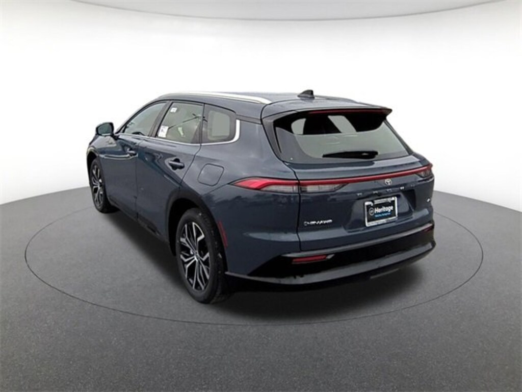 New 2025 Toyota Crown Signia XLE SUV