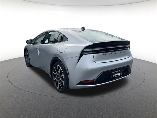 2026 Toyota Prius Plug-in Hybrid XSE photo 3