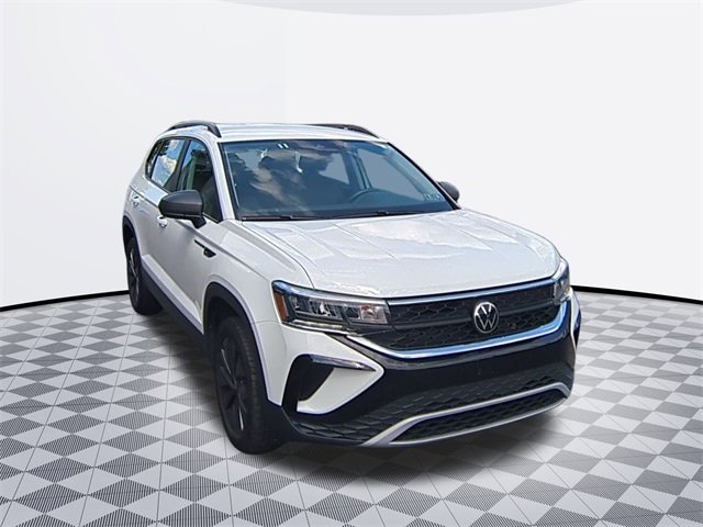 2024 Volkswagen Taos S photo 3