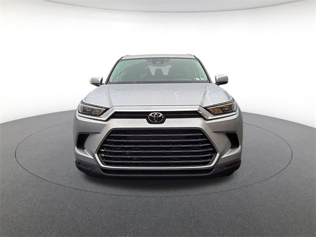 2025 Toyota Grand Highlander XLE photo 2