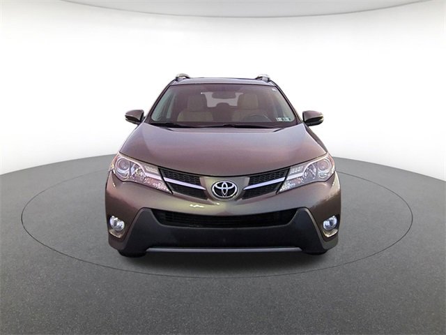 2015 Toyota RAV4 Limited photo 2