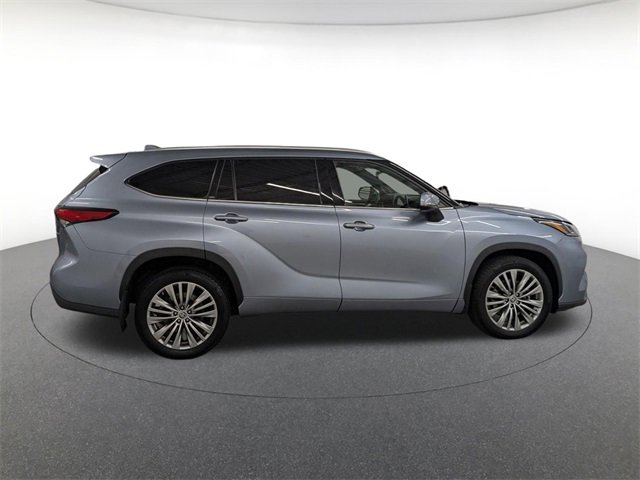 2022 Toyota Highlander Platinum Sport photo 4