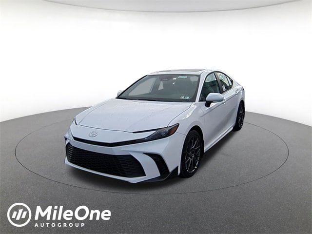 2026 Toyota Camry SE's photo