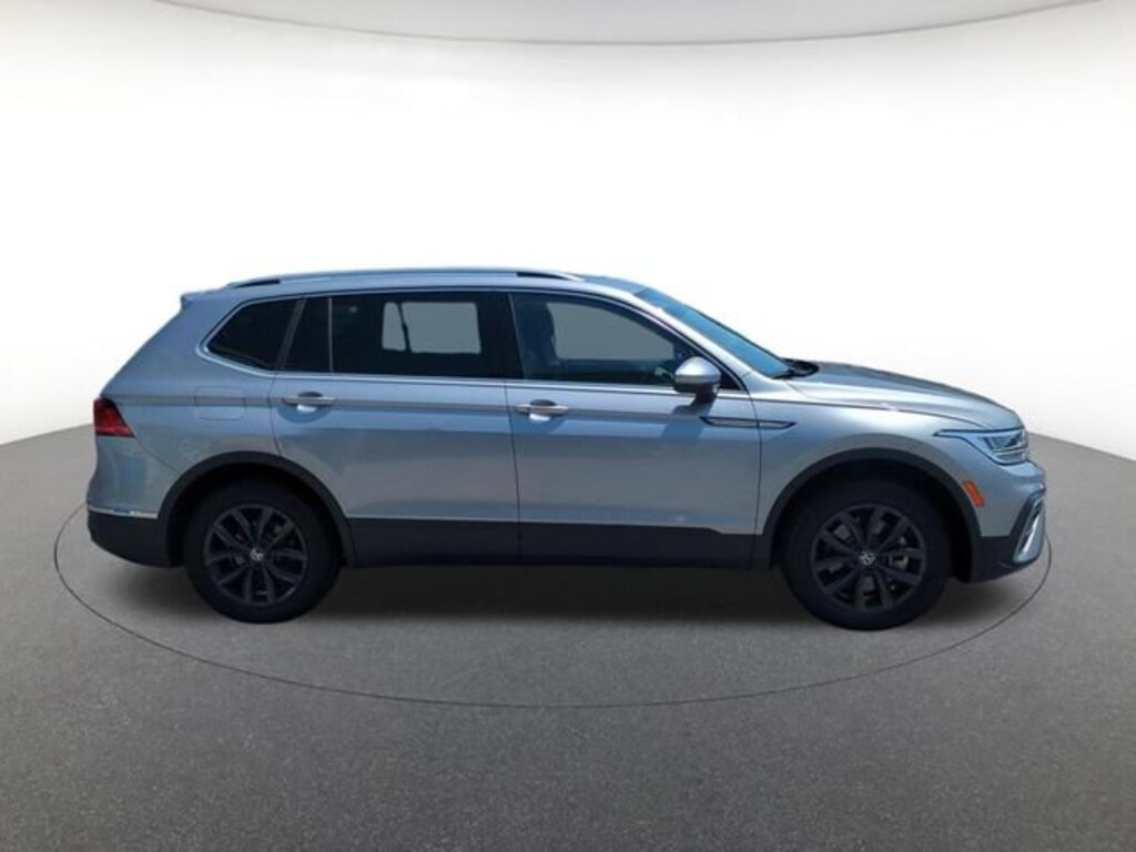 Used 2024 Volkswagen Tiguan 2.0T SE Sport Utility