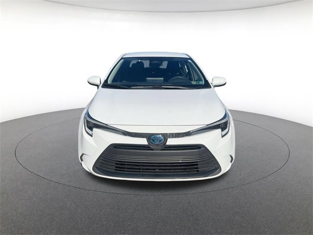 2025 Toyota Corolla Hybrid LE photo 2