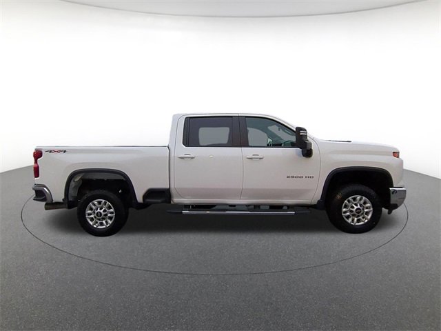 2024 Chevrolet Silverado 2500HD LT photo 2