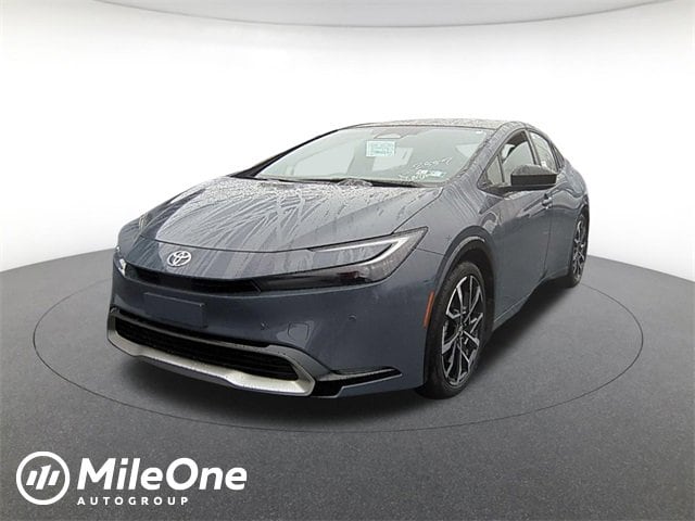 2026 Toyota Prius XSE Premium's photo