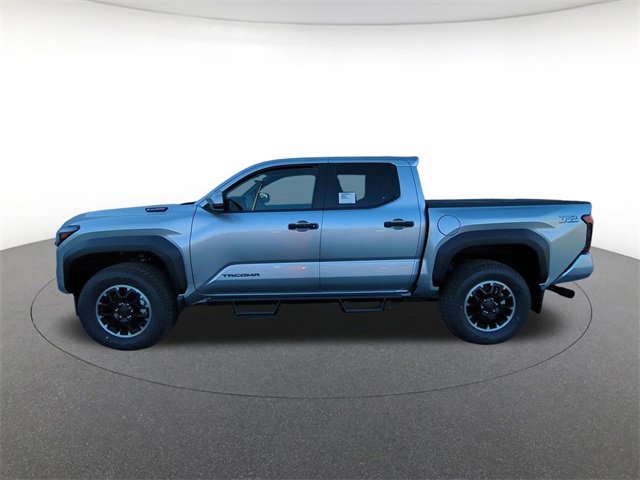 2025 Toyota Tacoma TRD Off-Road photo 2