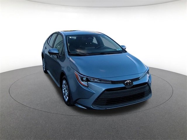 2023 Toyota Corolla LE photo 3