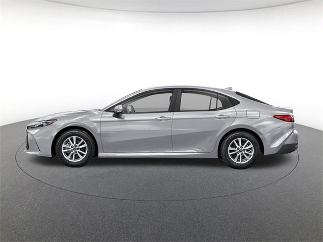 2026 Toyota Camry LE photo 3