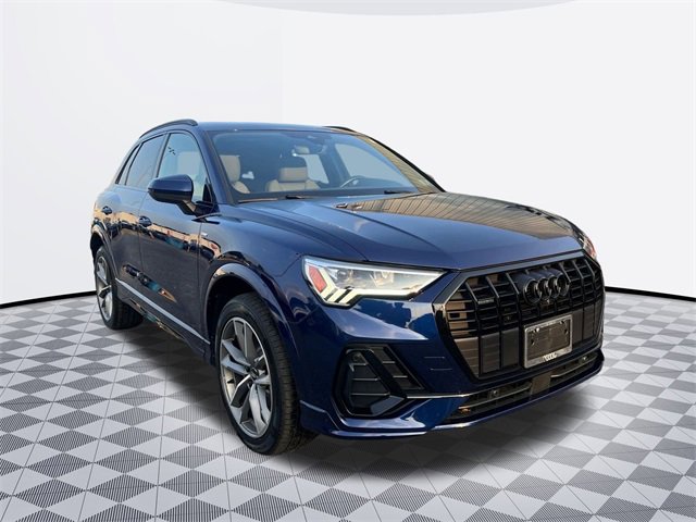 2022 Audi Q3 S line Premium Plus photo 3