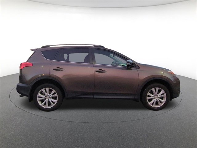 2015 Toyota RAV4 Limited photo 4