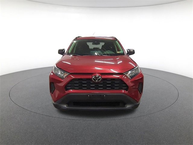 2019 Toyota RAV4 LE photo 2