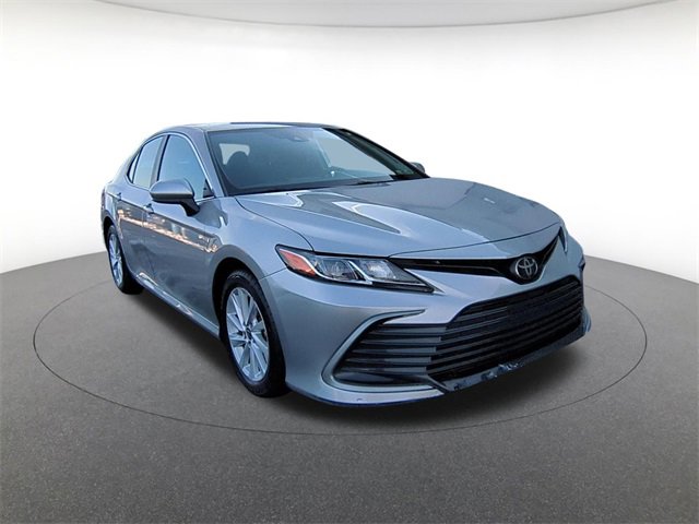 2022 Toyota Camry LE photo 3