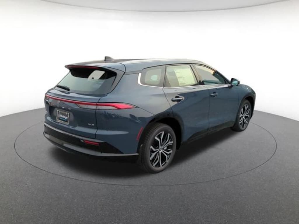 New 2026 Toyota Crown Signia XLE SUV